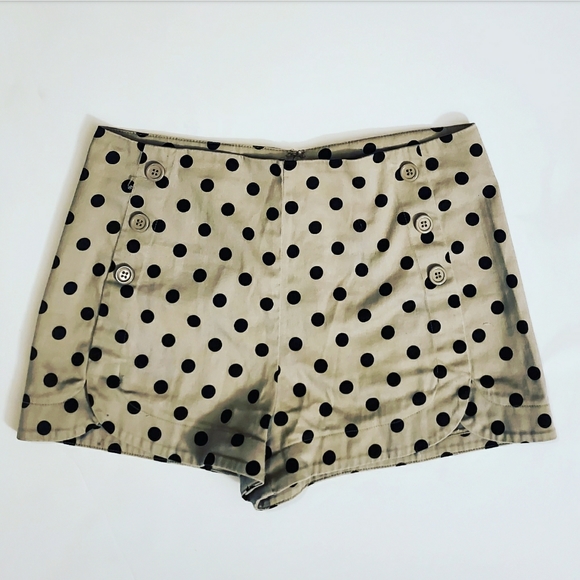 Forever 21 Pants - Forever 21 Gray Black Polka Dot Back Zip Shorts